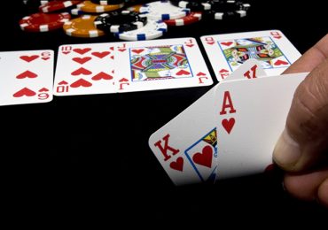 Poker Hands Should You Have Favorites2