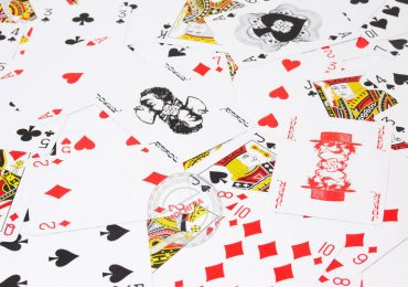 Сколько карт в покерной колоде?